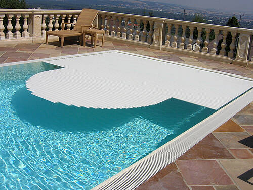 Poolabdeckung 02