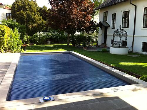 Poolabdeckung 05 im vollständig geschlossenen Zustand